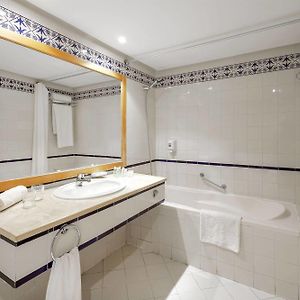 Camera con letto king size
